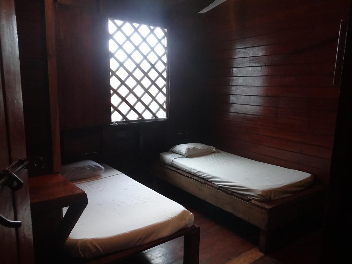Hotel Puerto Viejo Puerto Viejo de Talamanca エクステリア 写真