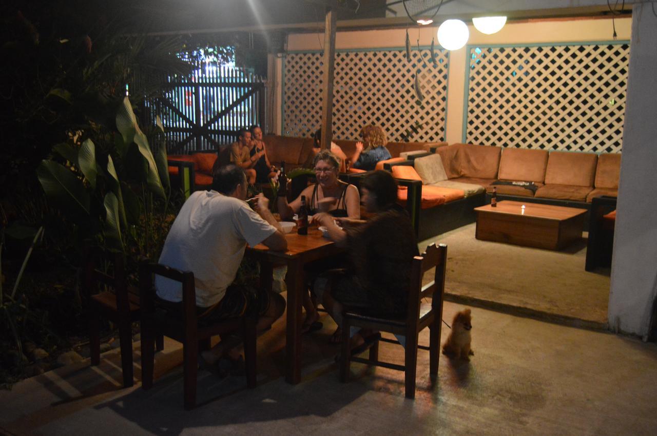 Hotel Puerto Viejo Puerto Viejo de Talamanca エクステリア 写真